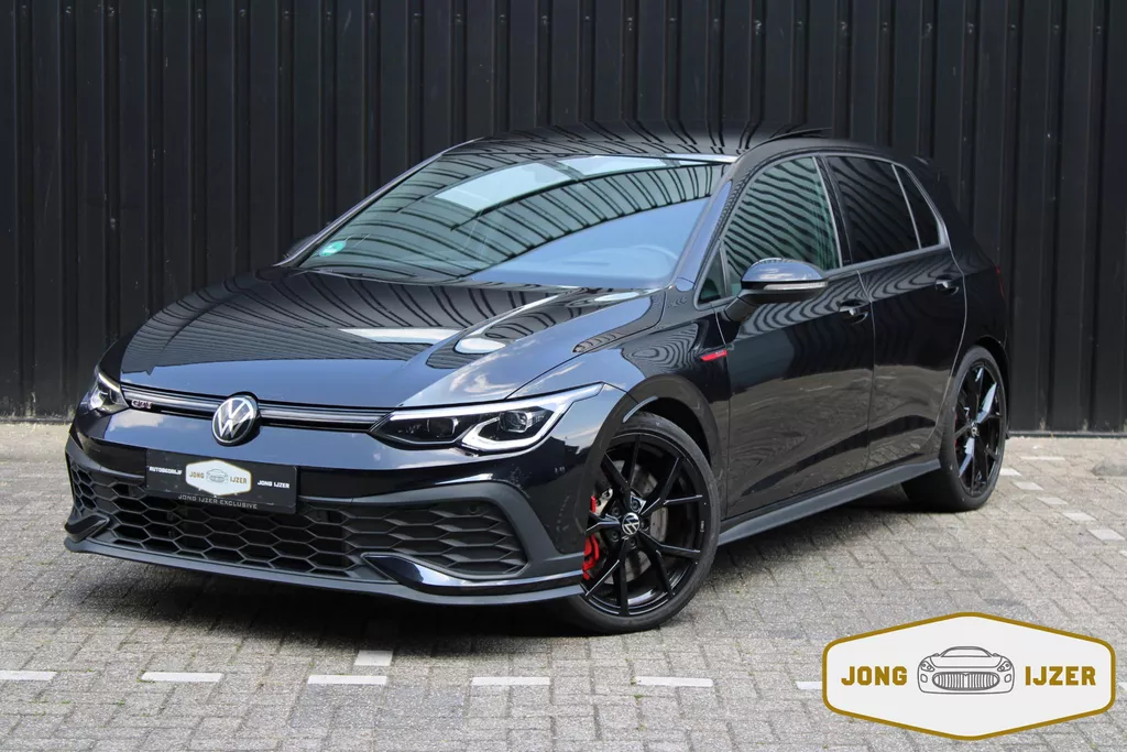 Volkswagen Golf 2.0 TSI GTI CLUBSPORT PANO HARMAN KAR HUD IQLIGHT
