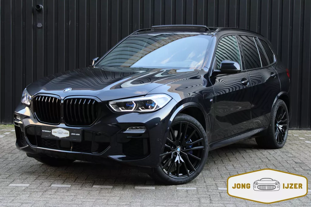 BMW X5 xDrive45e M SPORT PANO LASER HUD H&amp;K TREKHAAK 360
