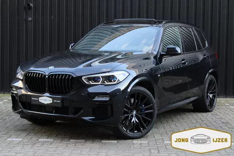 BMW X5 xDrive45e High M SPORT PANO LASER HUD HARMAN KARDO