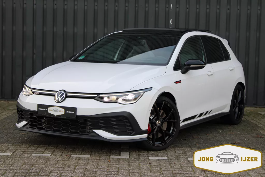 Volkswagen Golf 2.0 TSI GTI CLUBSPORT PANO HARMAN KAR HUD