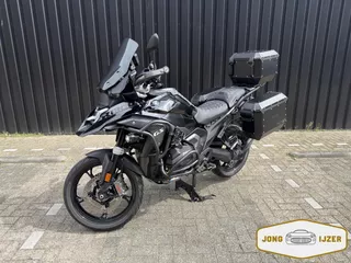 BMW R 1300 GS ASA BTW CUSTOM ALLE OPTIES GIVI TOP EN ZIJKOFFERS