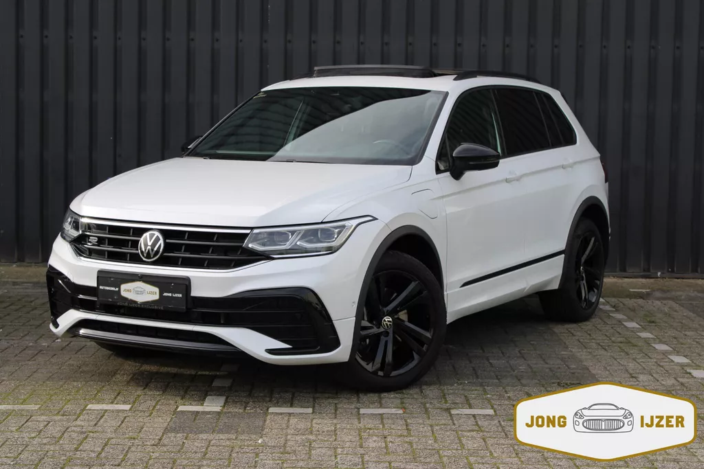 Volkswagen Tiguan 1.4 TSI eHybrid R-Line PANO LEER SFEER MATRIX