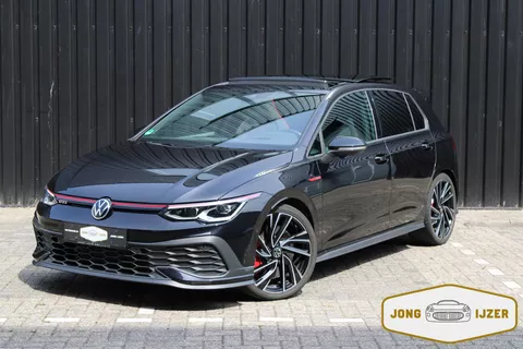 Volkswagen Golf 2.0 TSI GTI CLUBSPORT PANO HARMAN KAR HUD IQLIGHT Volkswagen Golf 2.0 TSI GTI CLUBSPORT PANO HARMAN KAR HUD IQLIGHT